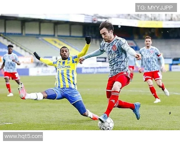 阿尔克马与罗达JC的激烈对决揭示了荷甲联赛的竞争魅力与球队实力较量 阿尔克马与罗达JC的激烈对决揭示了荷甲联赛的竞争魅力与球队实力较量